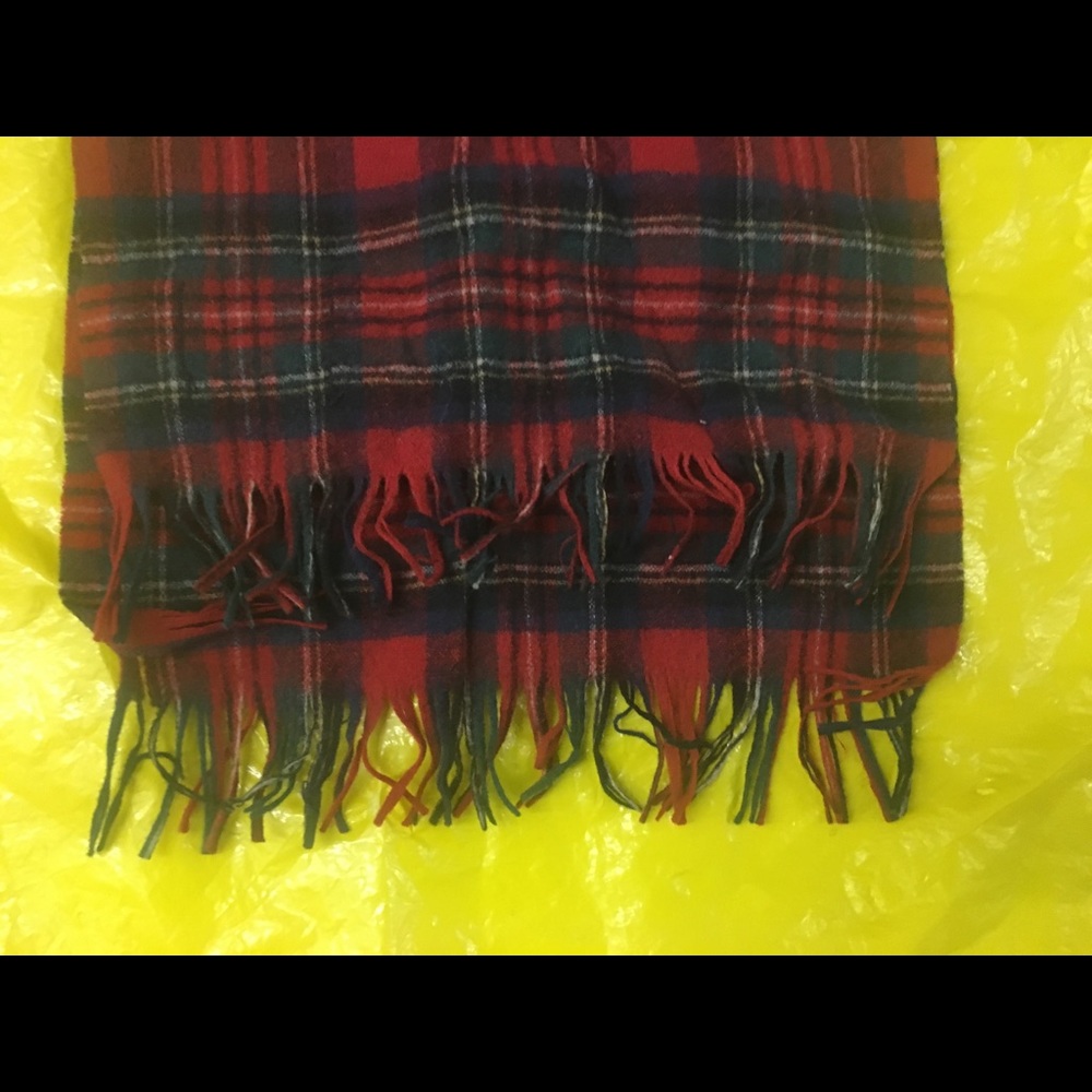 Old English red plaid (tartan) 100% wool scarf